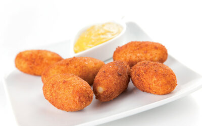 Cheesy semolina croquettes